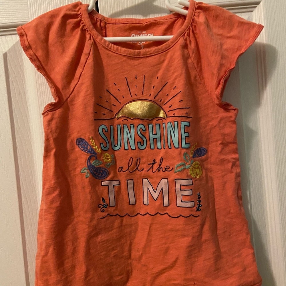 Short sleeves top